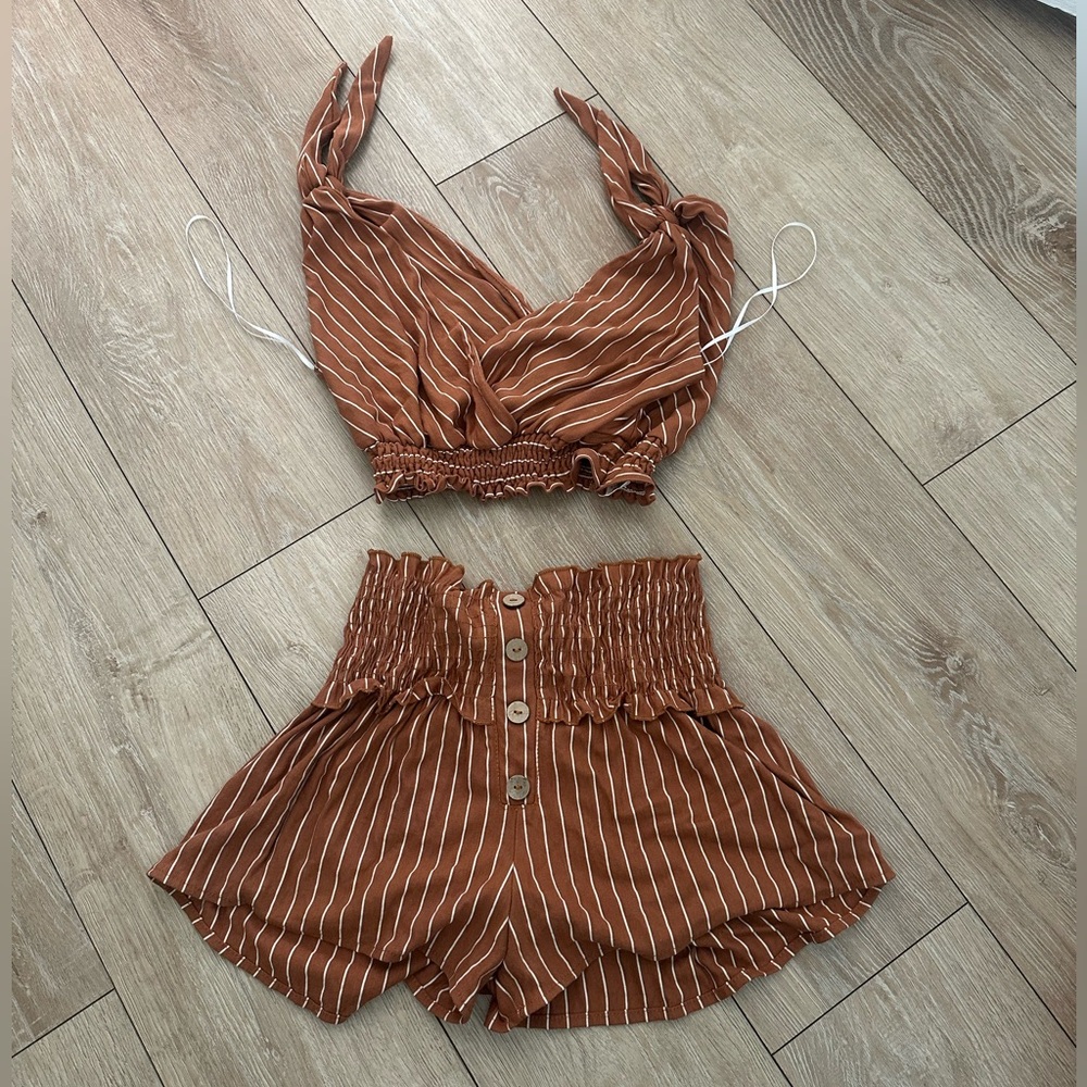 Vintage Havana Brown and White Striped Set